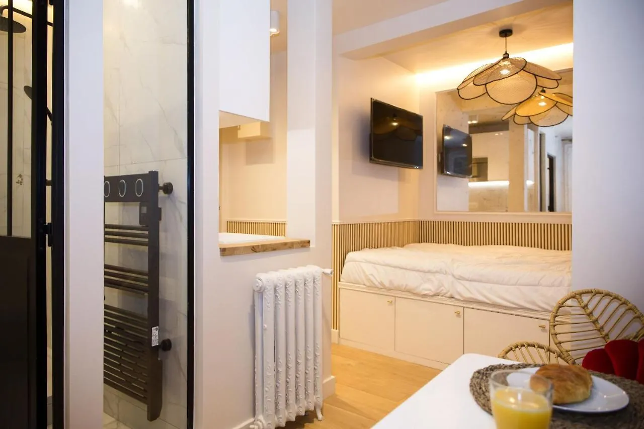 Studio Fonctionnel Et Moderne Place Clichy - 2P Paris