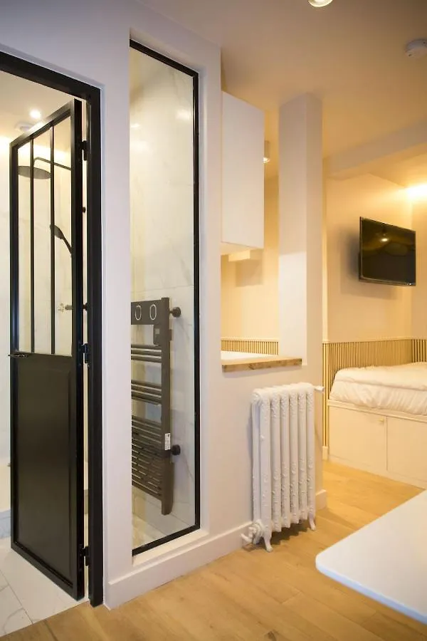 Studio Fonctionnel Et Moderne Place Clichy - 2P Paris