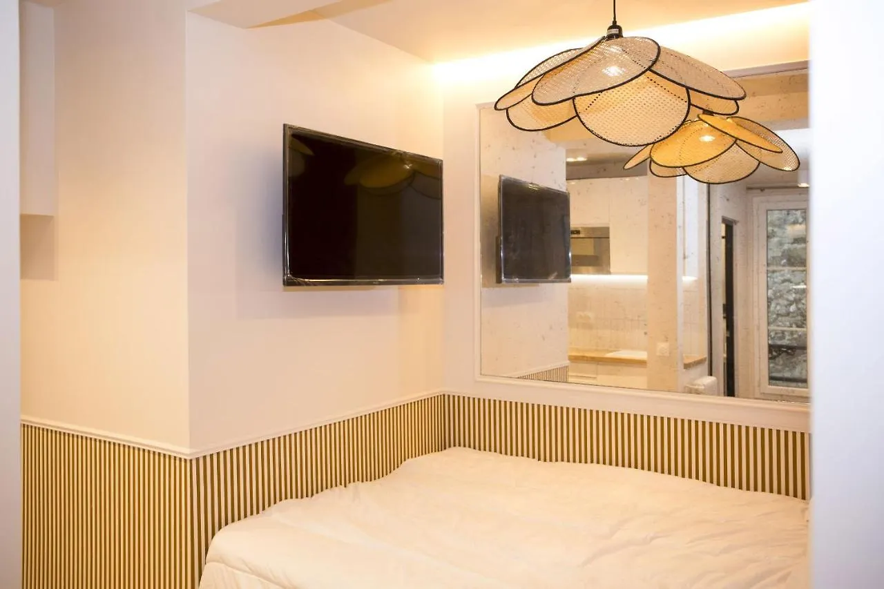 Apartment Studio Fonctionnel Et Moderne Place Clichy - 2P Paris France