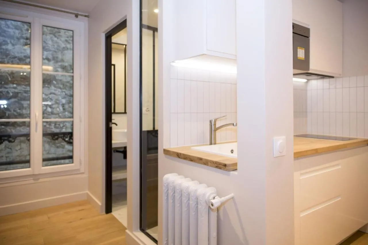 Studio Fonctionnel Et Moderne Place Clichy - 2P Paris